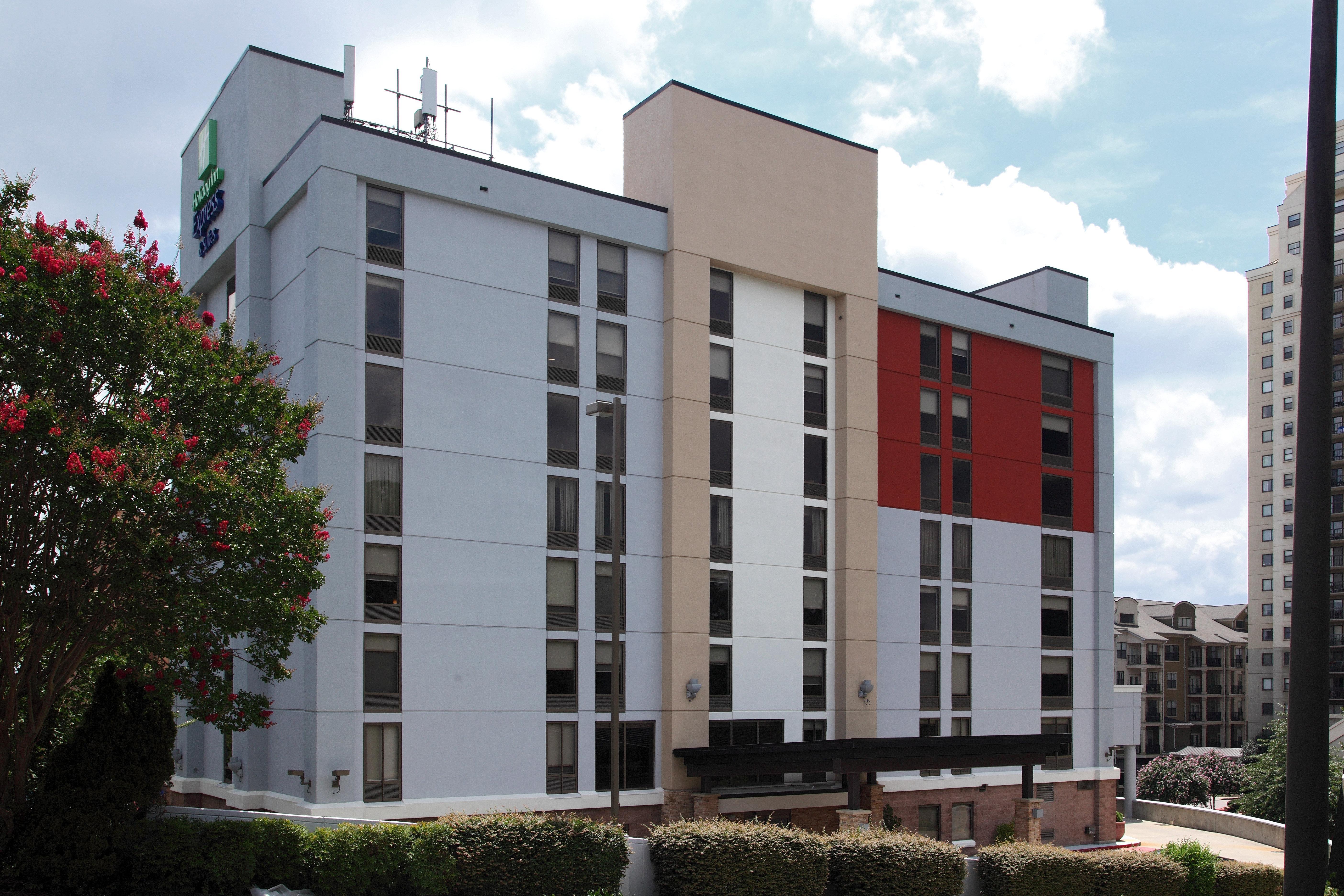 Holiday Inn Express & Suites Atlanta Perimeter Mall Hotel By Ihg Sandy Springs Exteriér fotografie
