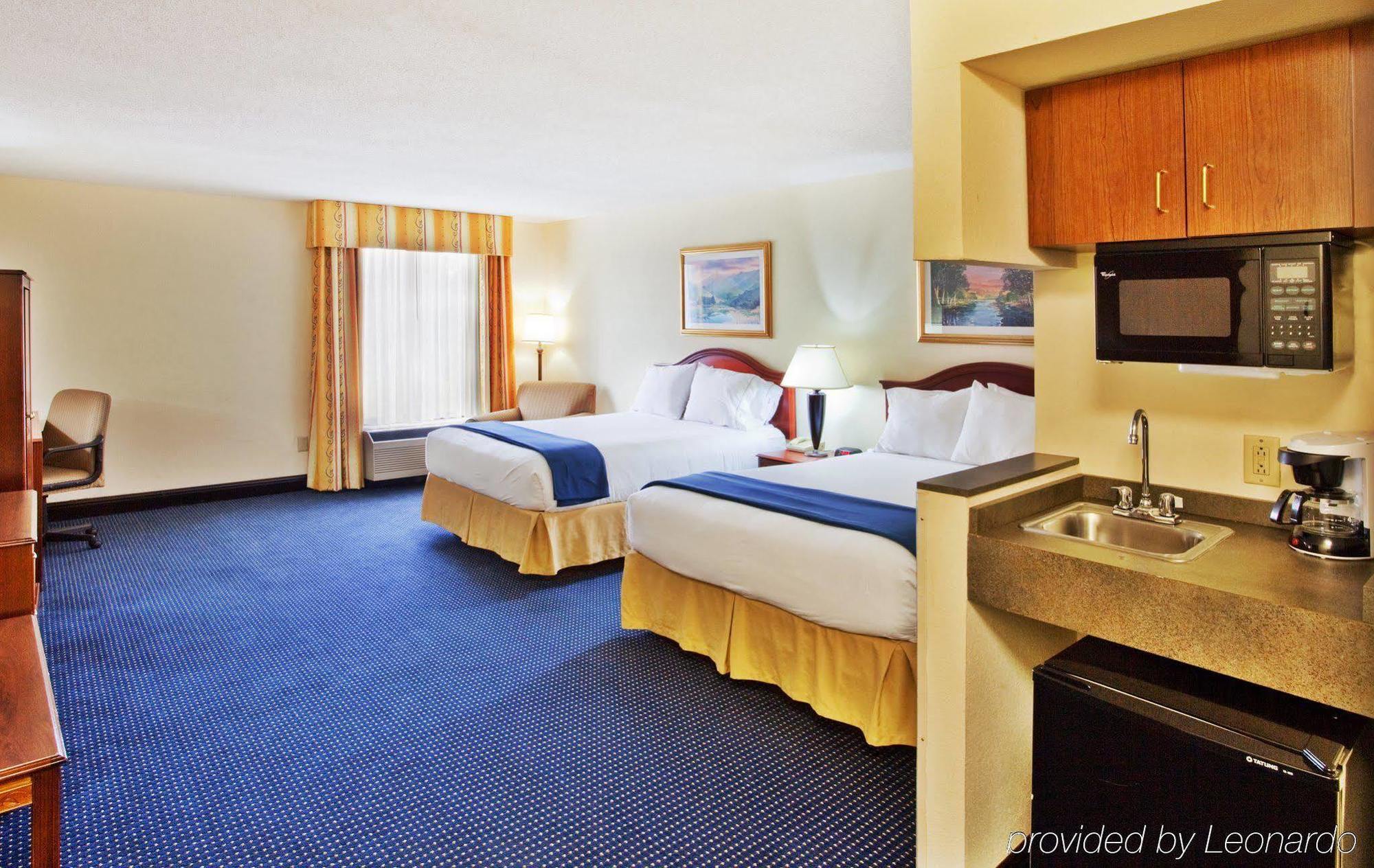 Holiday Inn Express & Suites Atlanta Perimeter Mall Hotel By Ihg Sandy Springs Pokoj fotografie