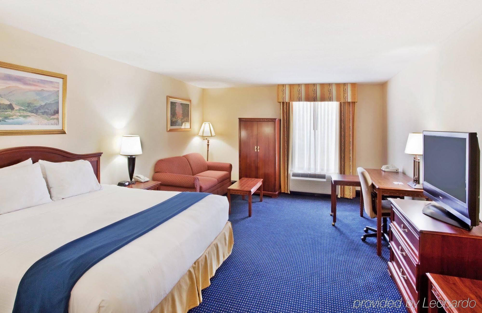 Holiday Inn Express & Suites Atlanta Perimeter Mall Hotel By Ihg Sandy Springs Pokoj fotografie
