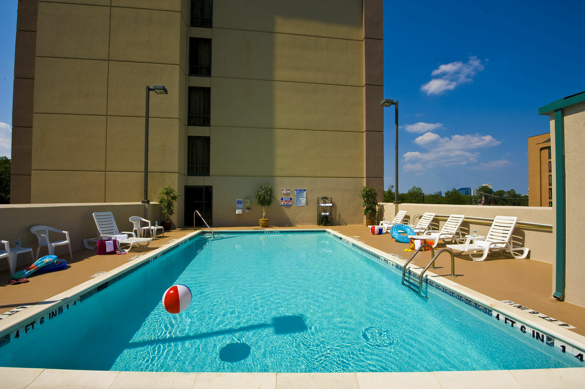 Holiday Inn Express & Suites Atlanta Perimeter Mall Hotel By Ihg Sandy Springs Zařízení fotografie